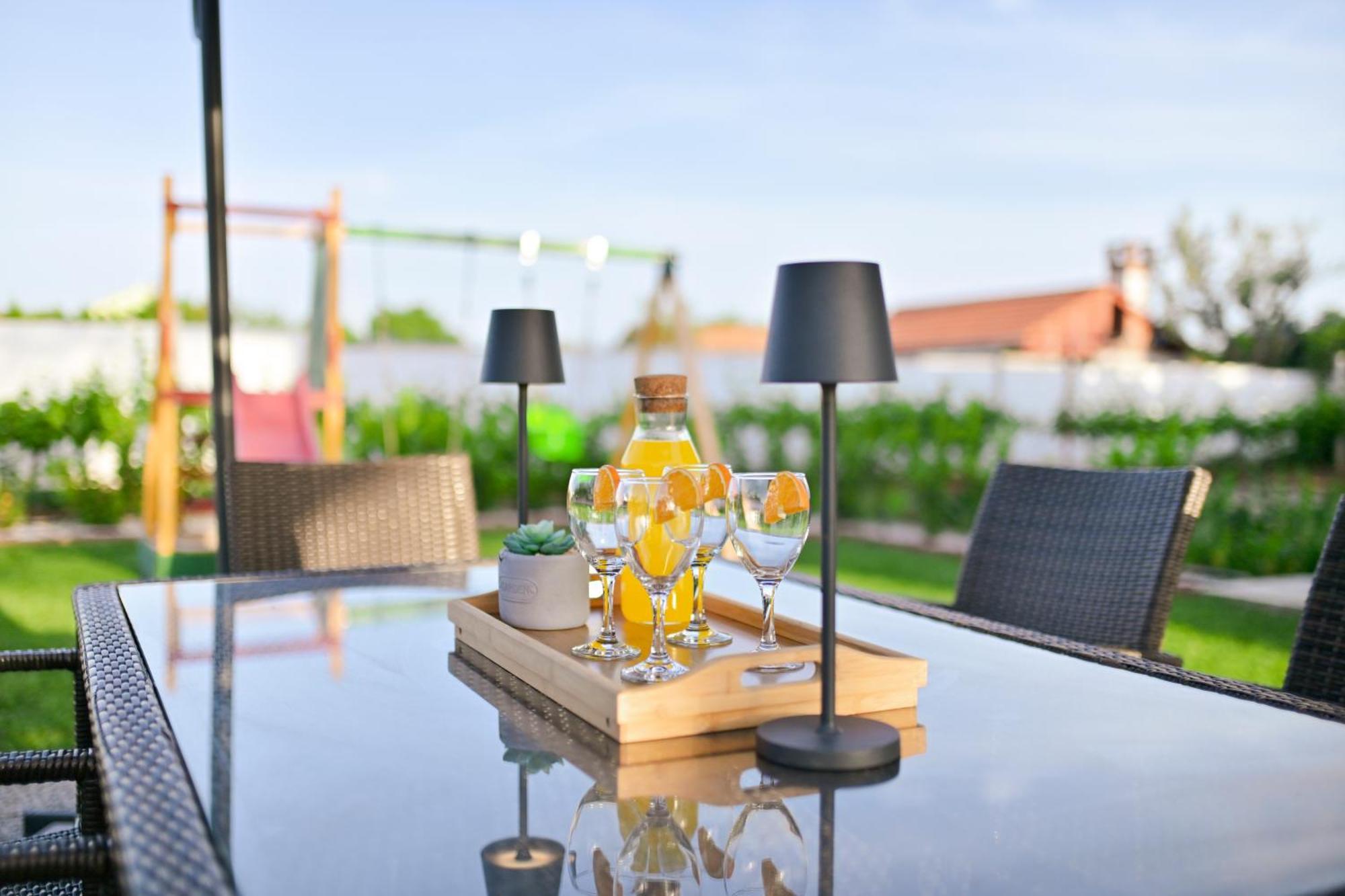 Apartment Amelie - With Pool And Sauna! Galovac  Екстериор снимка