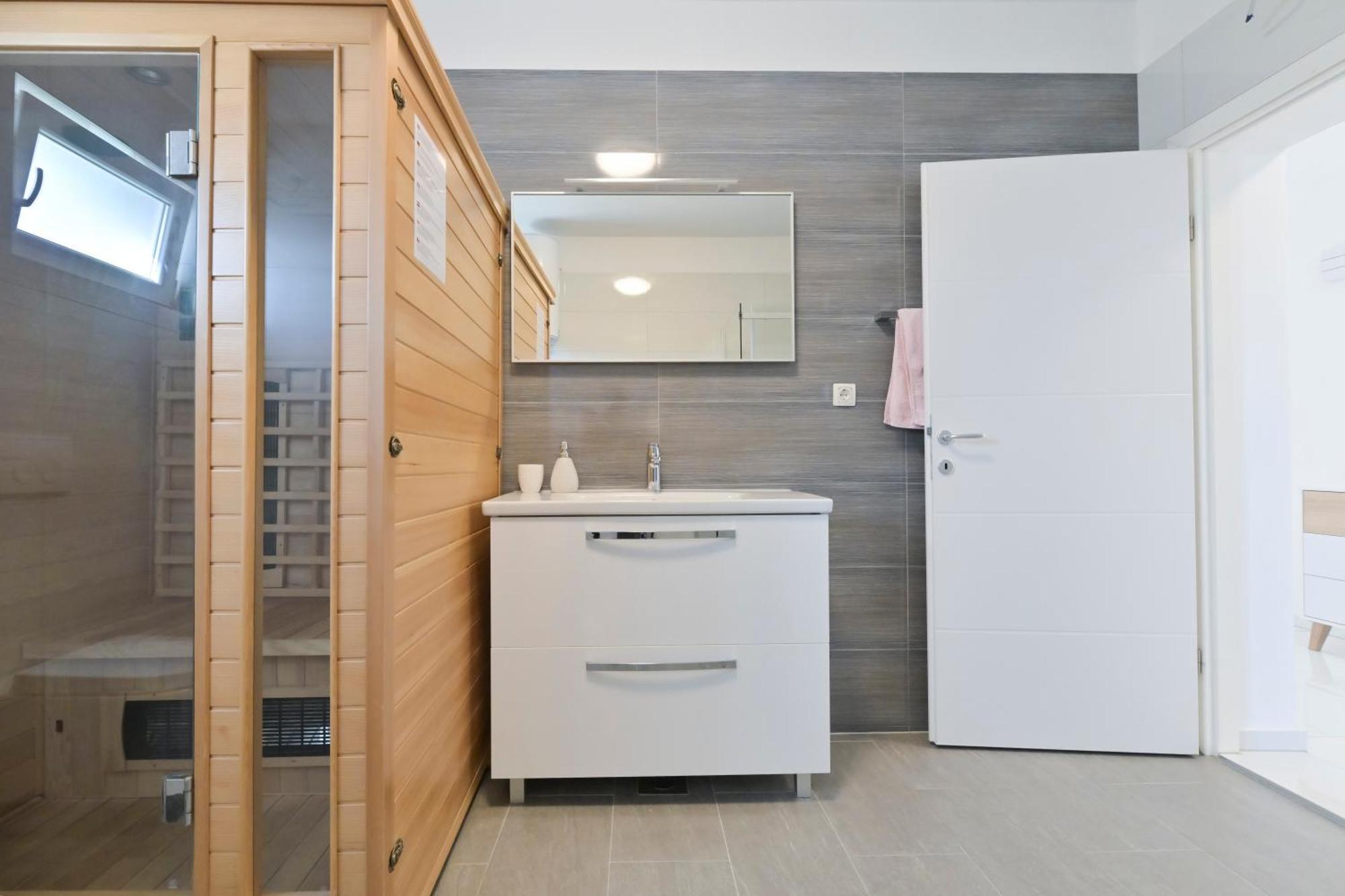 Apartment Amelie - With Pool And Sauna! Galovac  Екстериор снимка